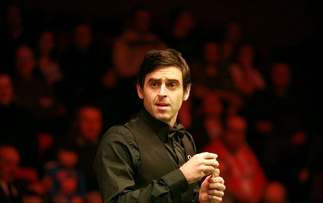 确保触球时 确保触球时